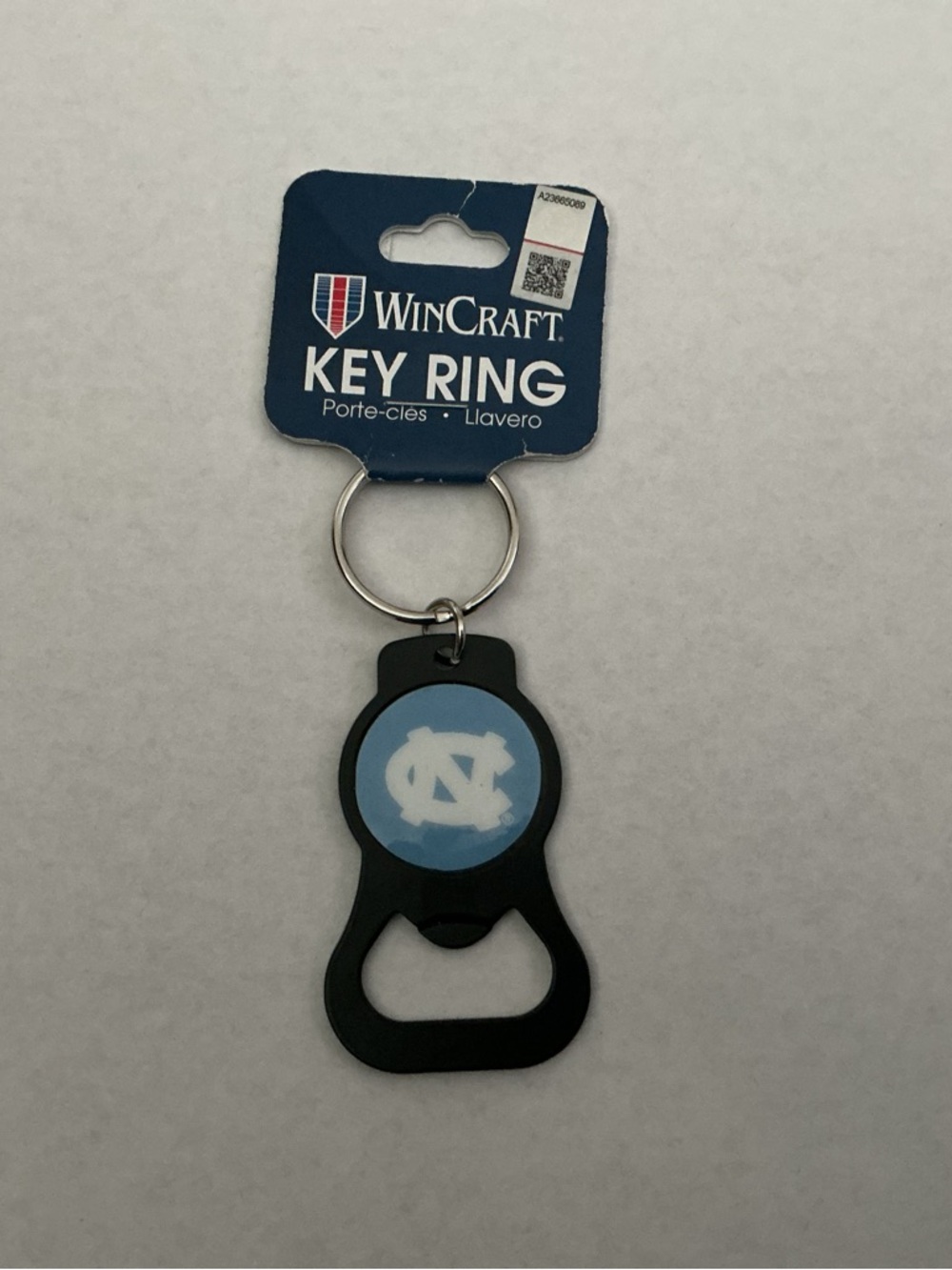 Brand New North Carolina UNC Tar Heels WinCraft Opener Key Ring NWT